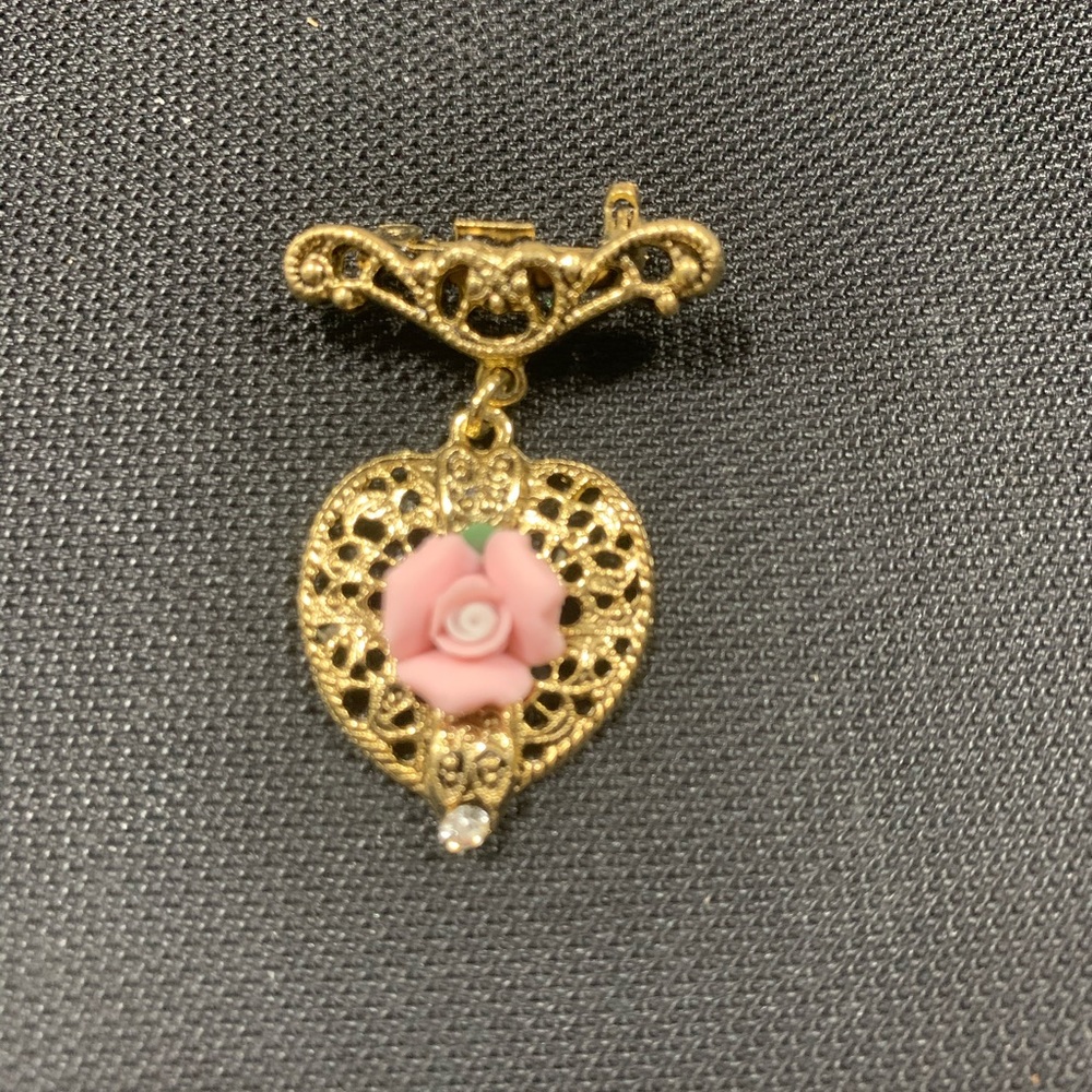 Pin